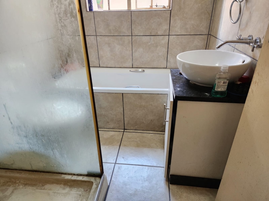 2 Bedroom Property for Sale in Rustenburg Central North West